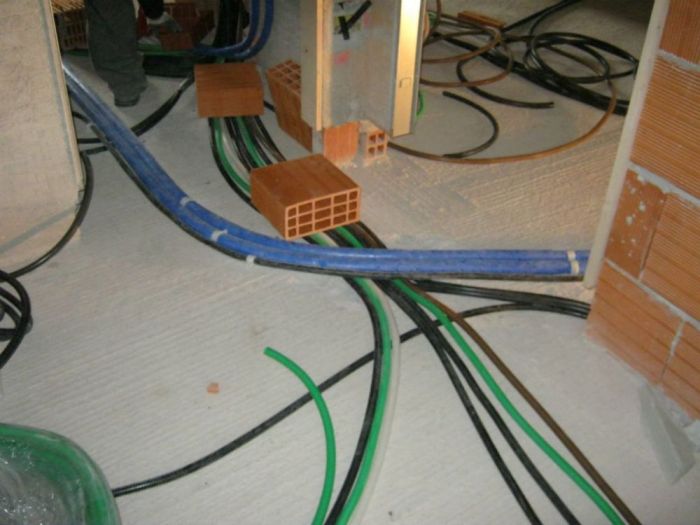 Archisio - Modernaluce Impianti Elettrici - Progetto 2013-2104 verderio edificio residenziale