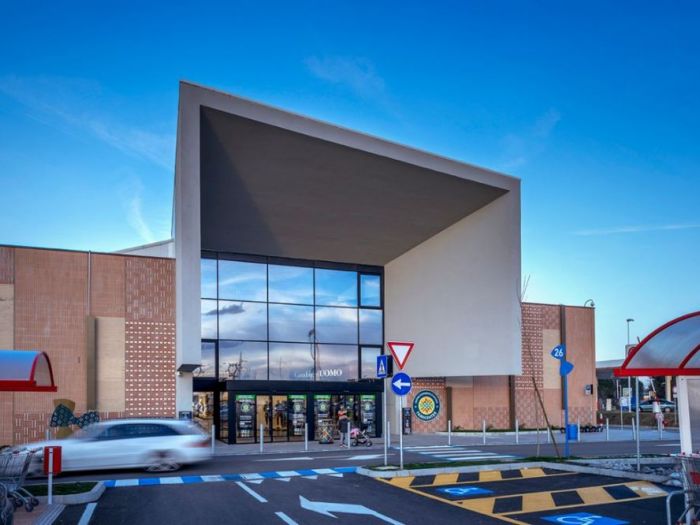 Archisio - Fima Multidisciplinary Office For Architecture - Progetto Restyling e ampliamento fanocenter