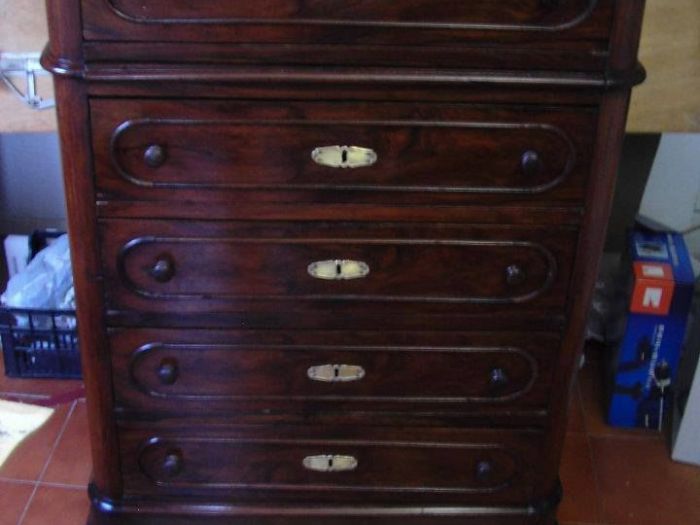 Archisio - Falegnameria Restauro Alaimo - Progetto Restauro mobili armadi realizzati su misura