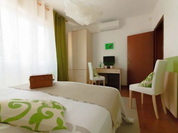 Archisio - Angela Paniccia - Progetto Profumo di lime e bamb relooking di un affittacamere