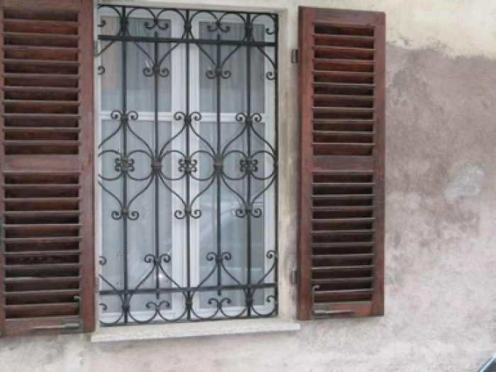 Archisio - Nervo Valerio - Progetto Cancelli industriali e civili inferriate e cancelletti persiane blindate recinzioni ringhiere esterne e interne gazebi grandi