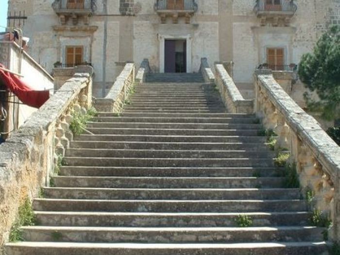 Archisio - Alessandro Tribuna - Progetto Palazzo giardina - il castello