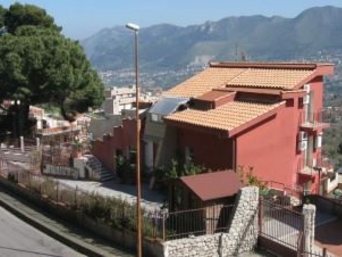 Archisio - Filippo Madonia - Progetto Bb casa rossa