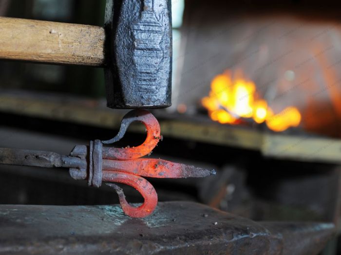 Archisio - Fabbro E Automazioni - Progetto Lavorazioni a mano