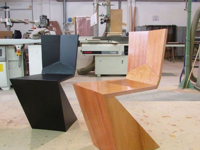 Archisio - Onda Arredamenti - Progetto Tavolini sedie mensole armadi arredo casa e rivestimento in legno per yacht