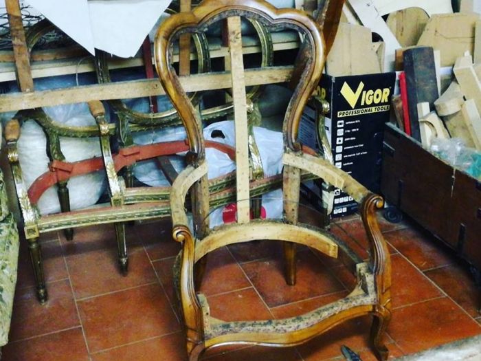 Archisio - Tappezzeria Artigianale Del Borgo - Progetto Realizzazione di sedie