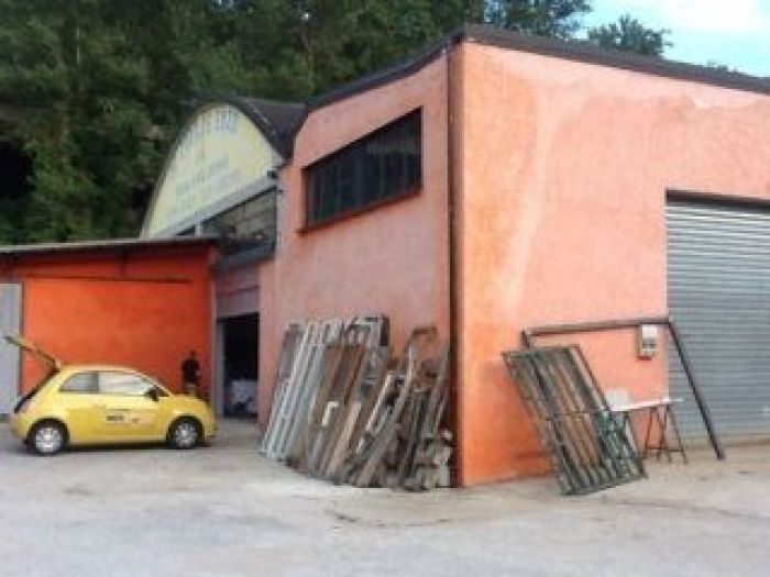 Archisio - De Carolis Enzo Serramenti - Progetto Lazienda