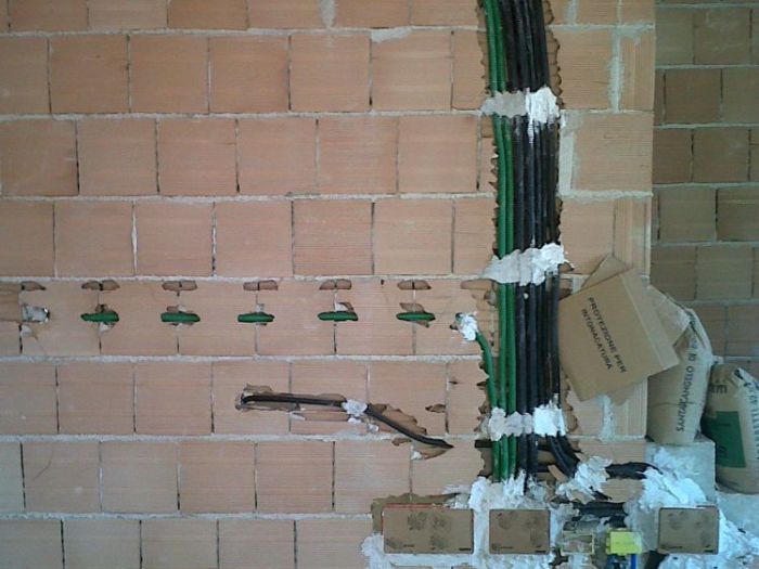 Archisio - Impianti Elettrici Bertoncelli - Progetto Impianti elettrici civili