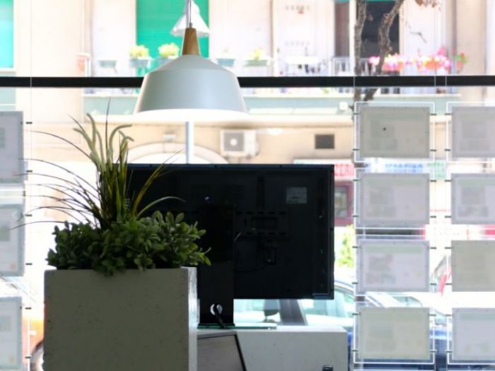 Archisio - Studio Ferretti - Progetto Uffici agenzia genera-re