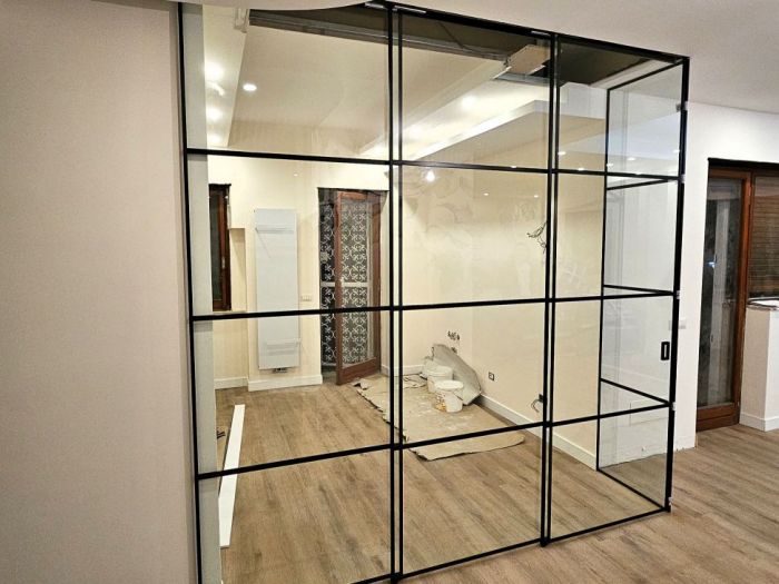 Archisio - Mp Glass - Progetto Porte e pareti divisorie in vetro