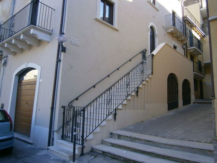 Archisio - Maurizio Loi - Progetto Committente carlo caramanico - restauro e consolidamento fabbricato