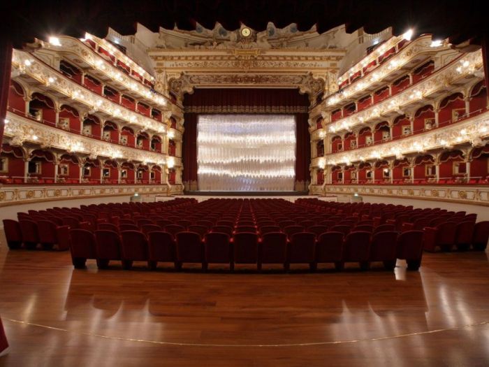 Archisio - Gianluigi Sylos Labini - Smn Architetti - Progetto Ricostruzione e recupero funzionale del teatro petruzzelli di bari