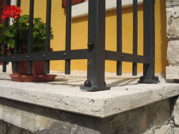 Archisio - Mec Marmi - Progetto Scalesoglie e mensole