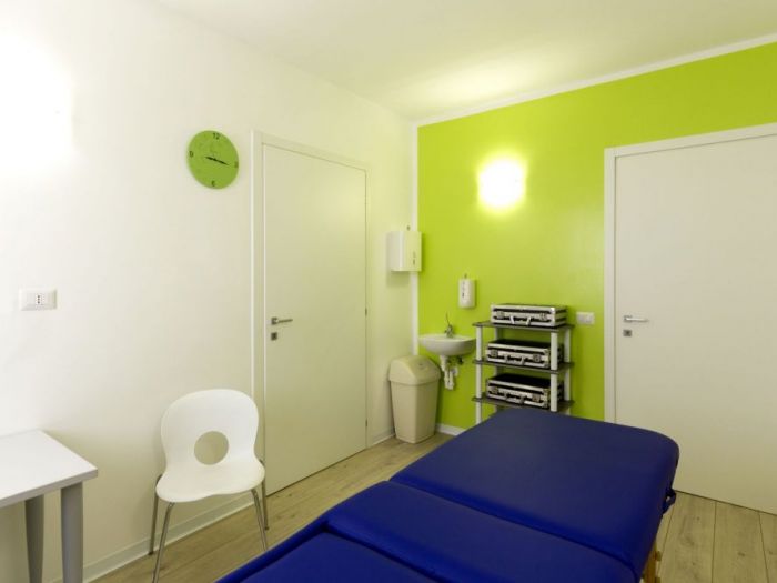 Archisio - Mbquadro Architetti - Progetto Realizzazione studio fisioterapico crosio della valle