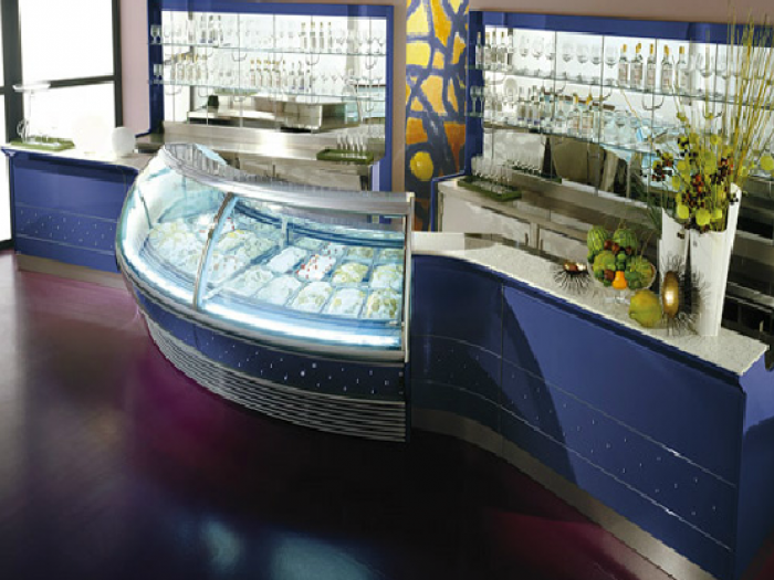 Archisio - Cotto Arredamenti - Progetto Arredamenti per farmacie e parafarmacie gelaterie