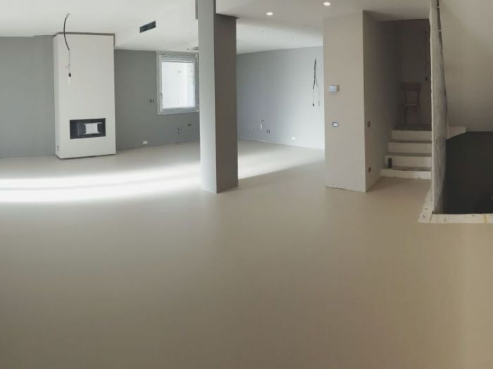 Archisio - Vaschi Restyling - Progetto Pavimenti e scale in resina