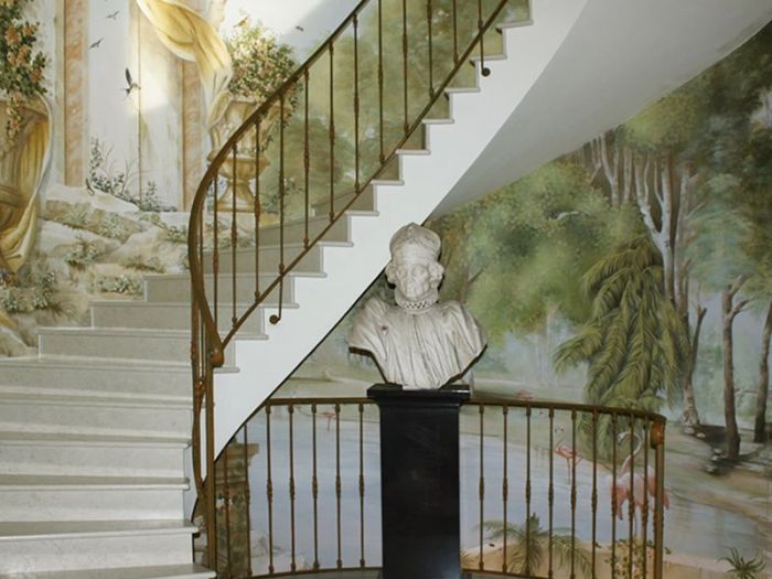 Archisio - Larghevedute Handmadewallpaper - Progetto Laccature finti marmi pastiglia resine e dorature