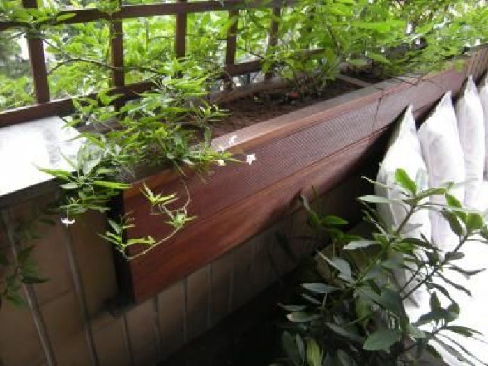 Archisio - Falegnameria Bini Antonio - Progetto Fioriere esterne realizzate in banghirai