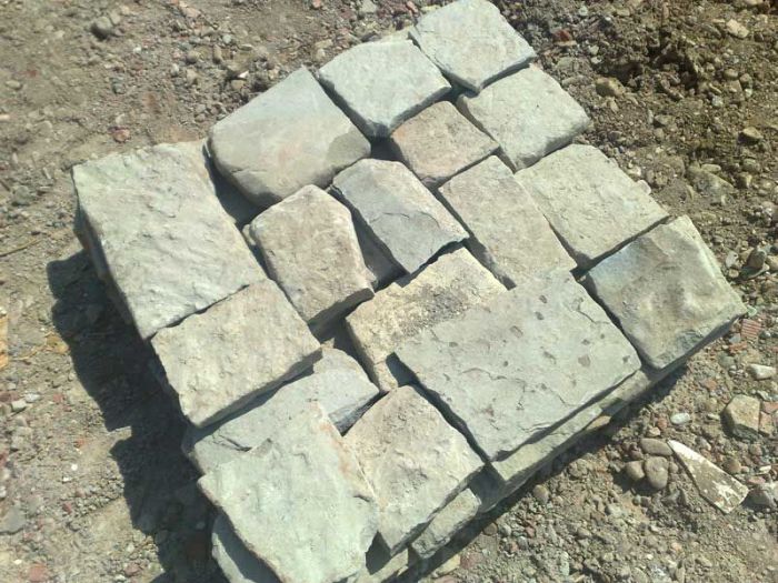 Archisio - Rombi Efisio - Progetto Pietre di langa su misura