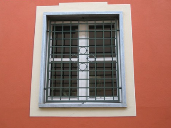 Archisio - Nervo Valerio - Progetto Cancelli industriali e civili inferriate e cancelletti persiane blindate recinzioni ringhiere esterne e interne gazebi grandi