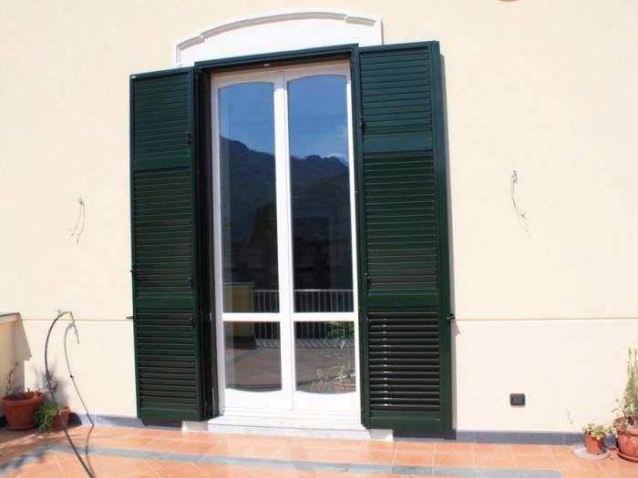 Archisio - Greco Michele Infissi - Progetto Persiane scuri e altri complementi per serramenti