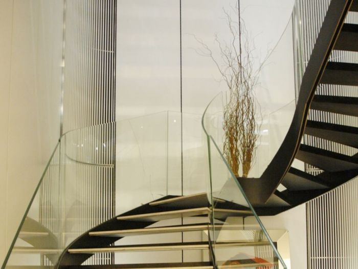 Archisio - Vetreria Calasso - Progetto Vetro curvo vetrate artistiche e stampa digitale su vetro