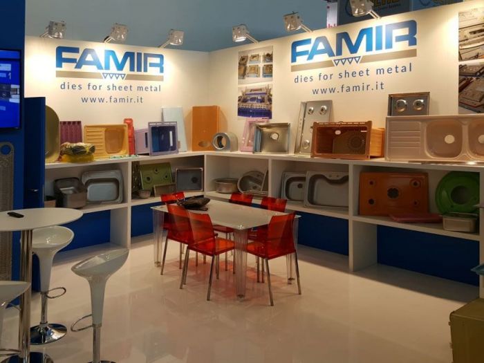 Archisio - Calmaggiorestudio - Progetto Stand design