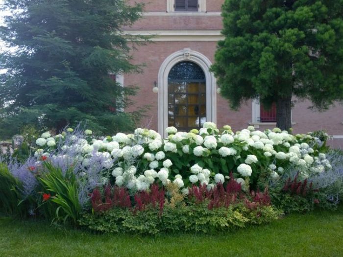 Archisio - Studio Mama - Progetto Parco privato di grandi dimensioni villa puglie localit oliveto bo dal 2019 inserito nei grandi giardini italiani dalla omonima associazione