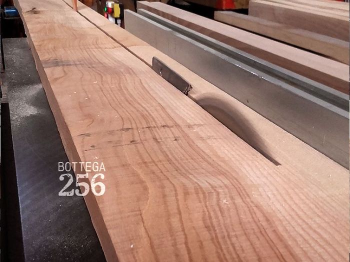 Archisio - Bottega 256 - Progetto Eco-libreria frassino massello