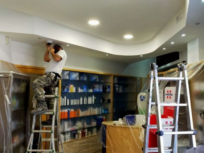 Archisio - Michele Gallo - Progetto Illuminazione e pitturazione farmacia