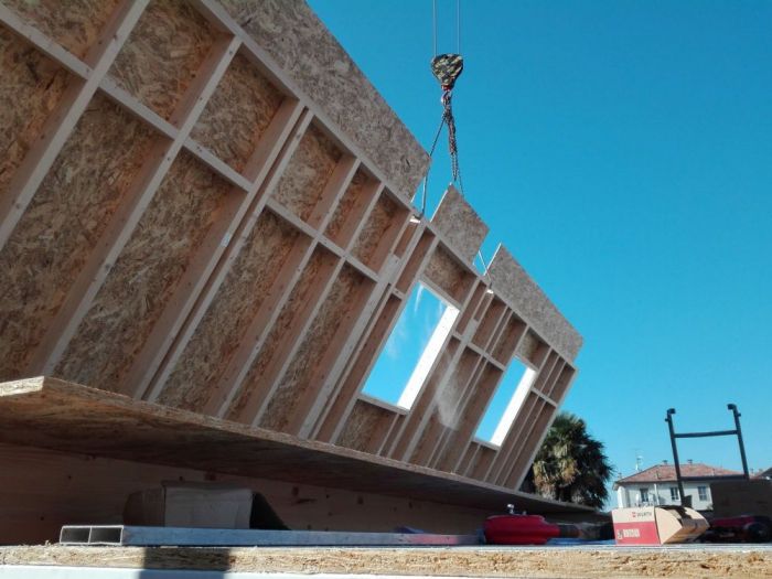 Archisio - Bclegno - Progetto Casa struttura a telaio legno lamellare cert Fsc e pefc