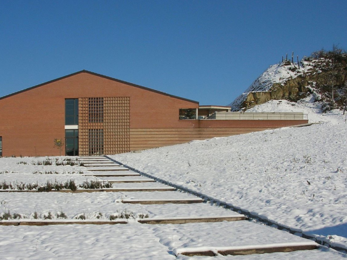 Archisio - Francesco Campidonico - Progetto Centro di vinificazione a lerma al 2 premio recupero della qualit nel paesaggio montano 2004 regione piemonte settore beni ambientali