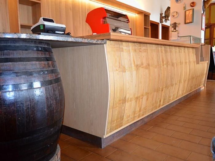 Archisio - Prometeo Laboratorio Del Legno Di Paolo Rovere - Progetto Restyling banco mescita