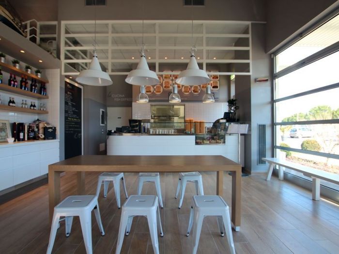 Archisio - Architectural Make Up - Progetto Fish express - guadagnoli - nuovo ristoranteArch massimo viti arch francesca amore