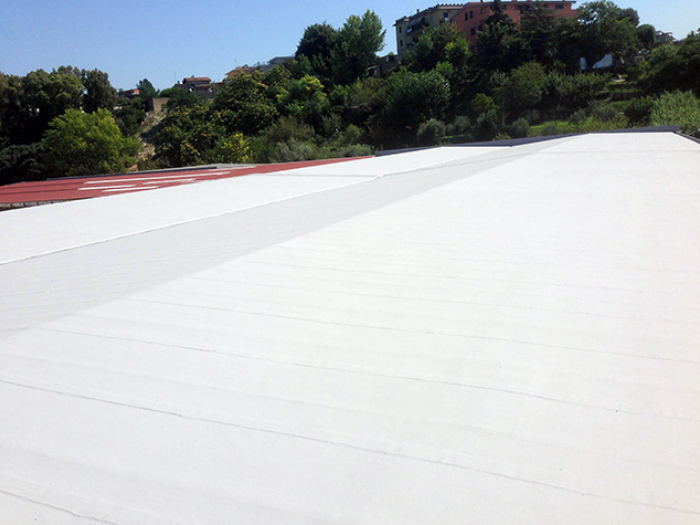 Archisio - Edil Rocchi - Progetto Rifacimento terrazzi tradizionali impermeabilizzazione con guaine elastomeriche rifacimento massetti posa in opera di pavimentazione