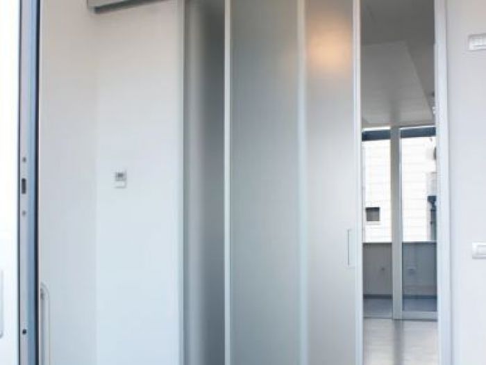 Archisio - Gaia Brunello Photohomestaging - Progetto Appartamento a milano - spazi contenitori e giochi di trasparenze