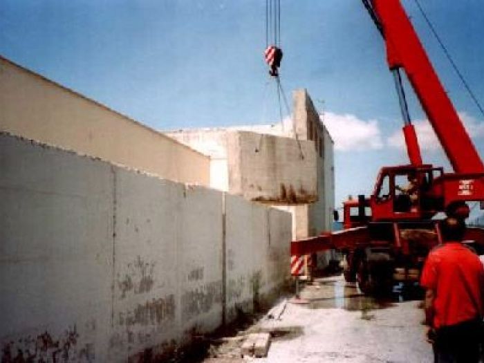 Archisio - Demolizione Controllata Cardone - Progetto Taglio per demolizione pareti perimetrali di ex carcere