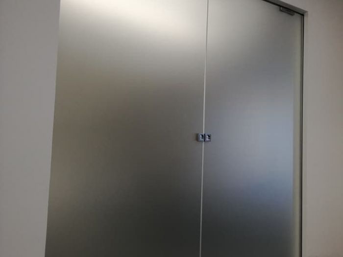 Archisio - Vetreria Flower Glass - Progetto Parapetti e porte scorrevoli