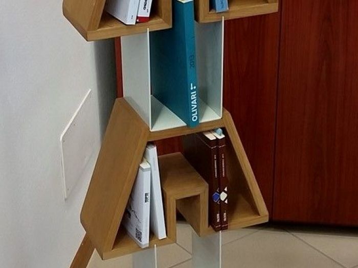 Archisio - Onda Arredamenti - Progetto Tavolini sedie mensole armadi arredo casa e rivestimento in legno per yacht