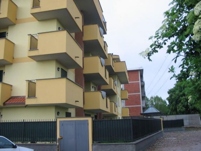 Archisio - Modernaluce Impianti Elettrici - Progetto 2008-2009 muggi edificio residenziale