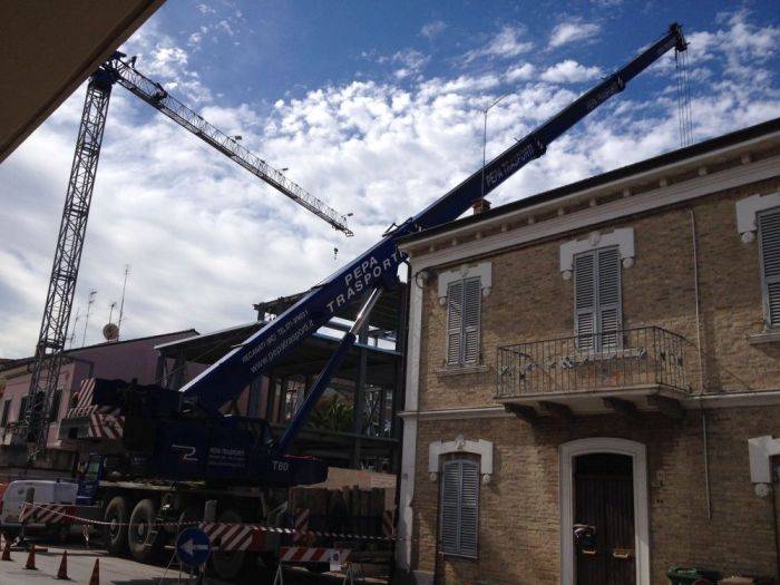 Archisio - Impresa Edile Paccaloni - Progetto Demolizione edificio e ricostruzione di una villa con struttura in acciaio e tamponatura a secco