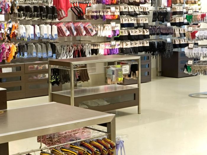 Archisio - Asso spa - Progetto Allestimento e arredamento di negozi