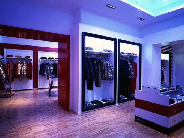 Archisio - Studio Costa Progettazioni - Progetto Moschino roma