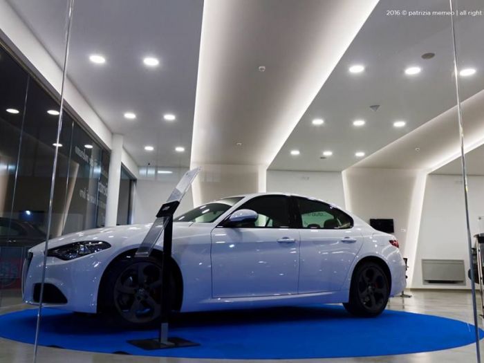 Archisio - Margherita Papagni - Progetto Nuovo showroom fiat totorizzo group molfetta