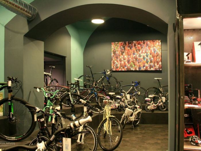 Archisio - Vincenzo Bafunno - Progetto Hello bike shop