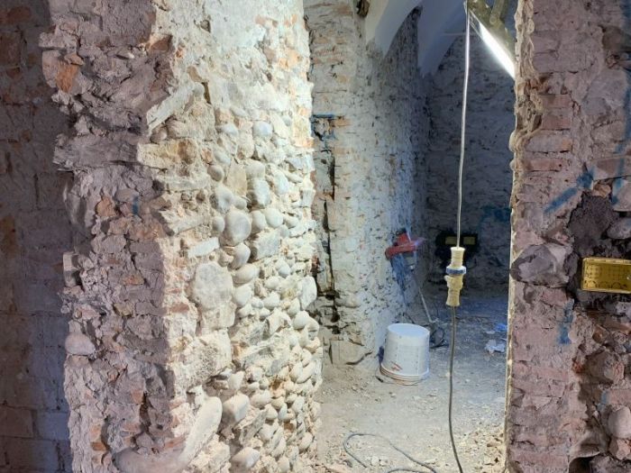 Archisio - Nadine Schmitz - Progetto Tutte le case antiche hanno unanima