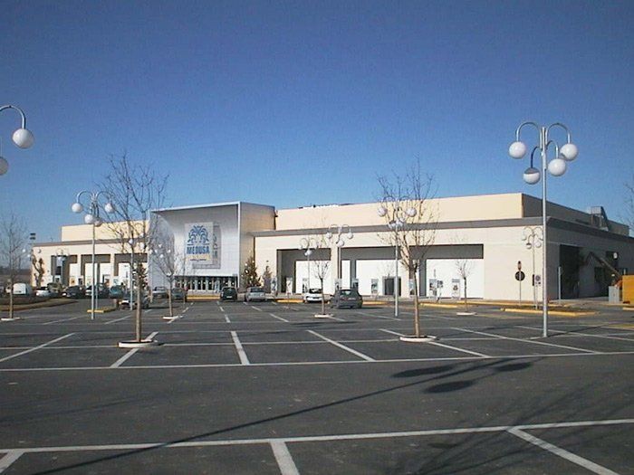 Archisio - Gian Franco Dazzan - Progetto Piazza del municipio di montebello della battaglia con arch Tti cappi e dorigati palestra a voghera motel a montebello della battaglia restauro della certosa cant mac - museo archeologico cinema multisala medusa montebello della battaglia sede