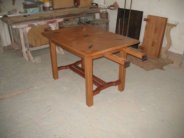 Archisio - Falegnameria Silvestre Di Sorrenti Roberto - Progetto Camere e tavoli