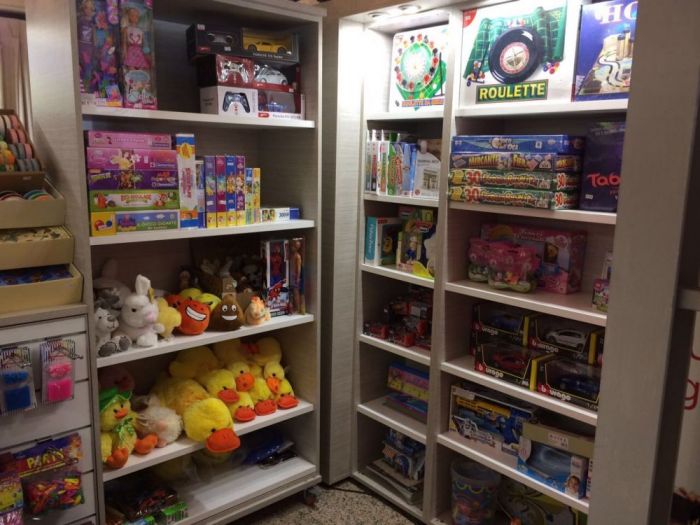 Archisio - Imetallici Di Taverna Andrea Taverna - Progetto Allestimento tabaccheria in cento torino