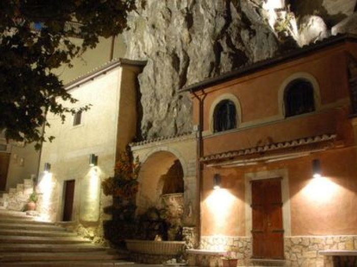 Archisio - Zero6studio - Progetto Illuminazione artistica cervara di roma